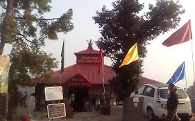Hotel Jungle Hut